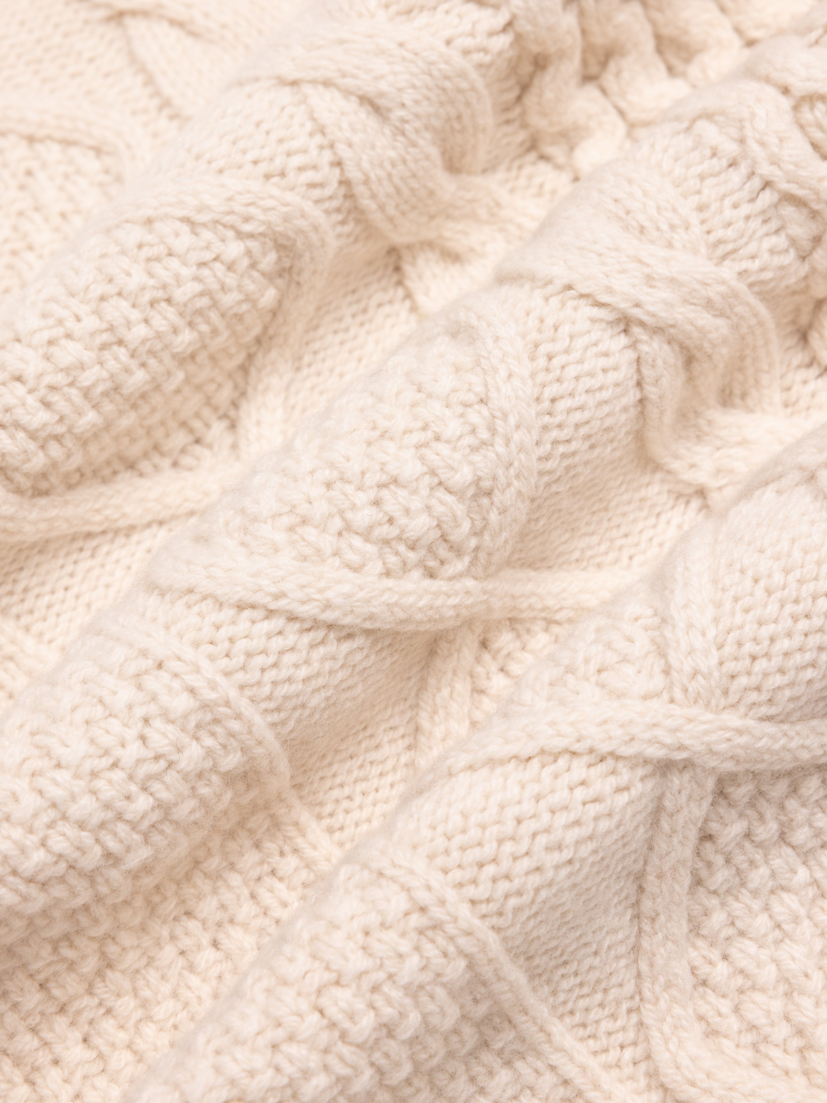 Aran Cable Knit in Cream Superfine Lambswool