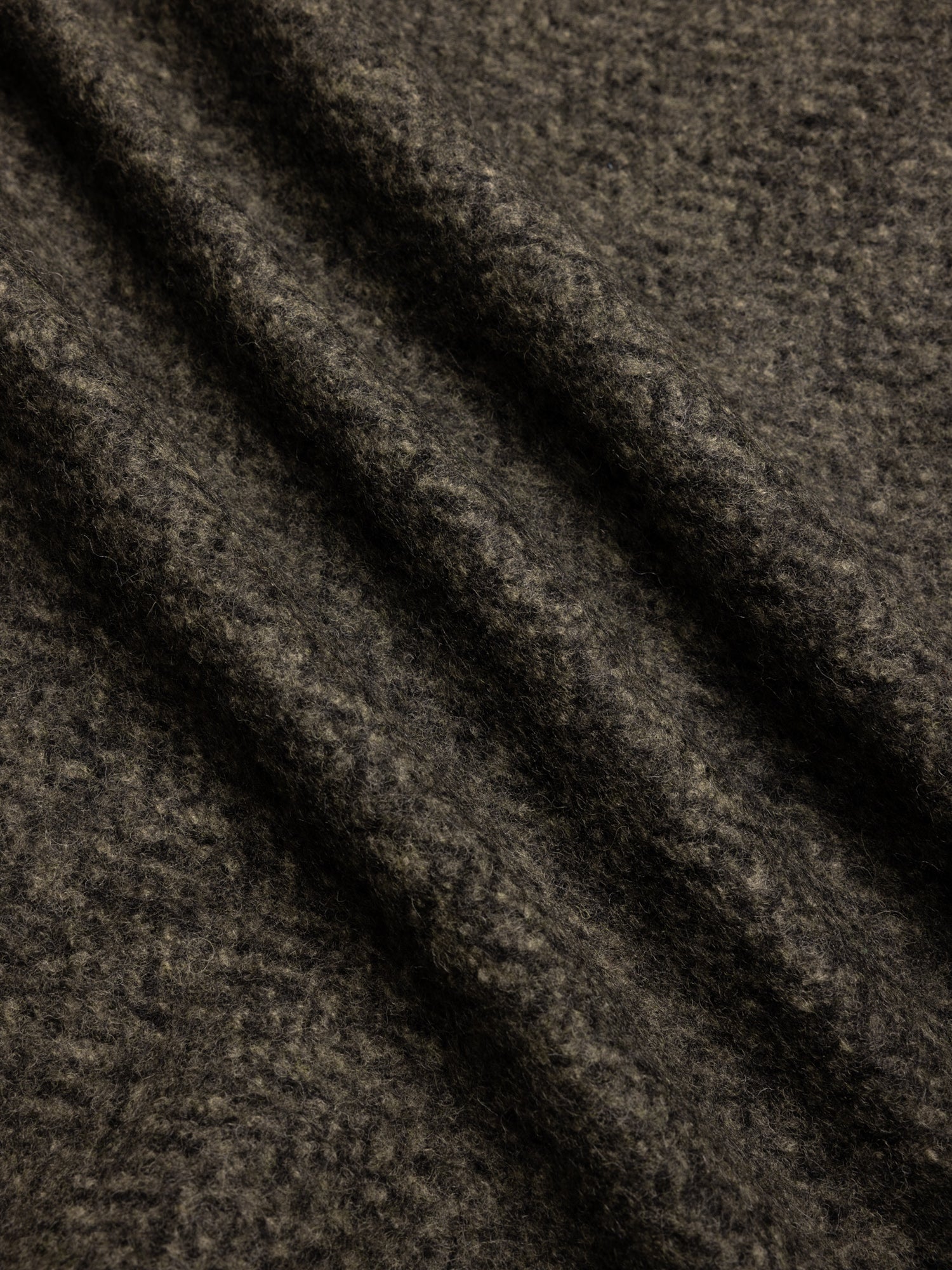 Neist Cardigan in Moss Wool Herringbone