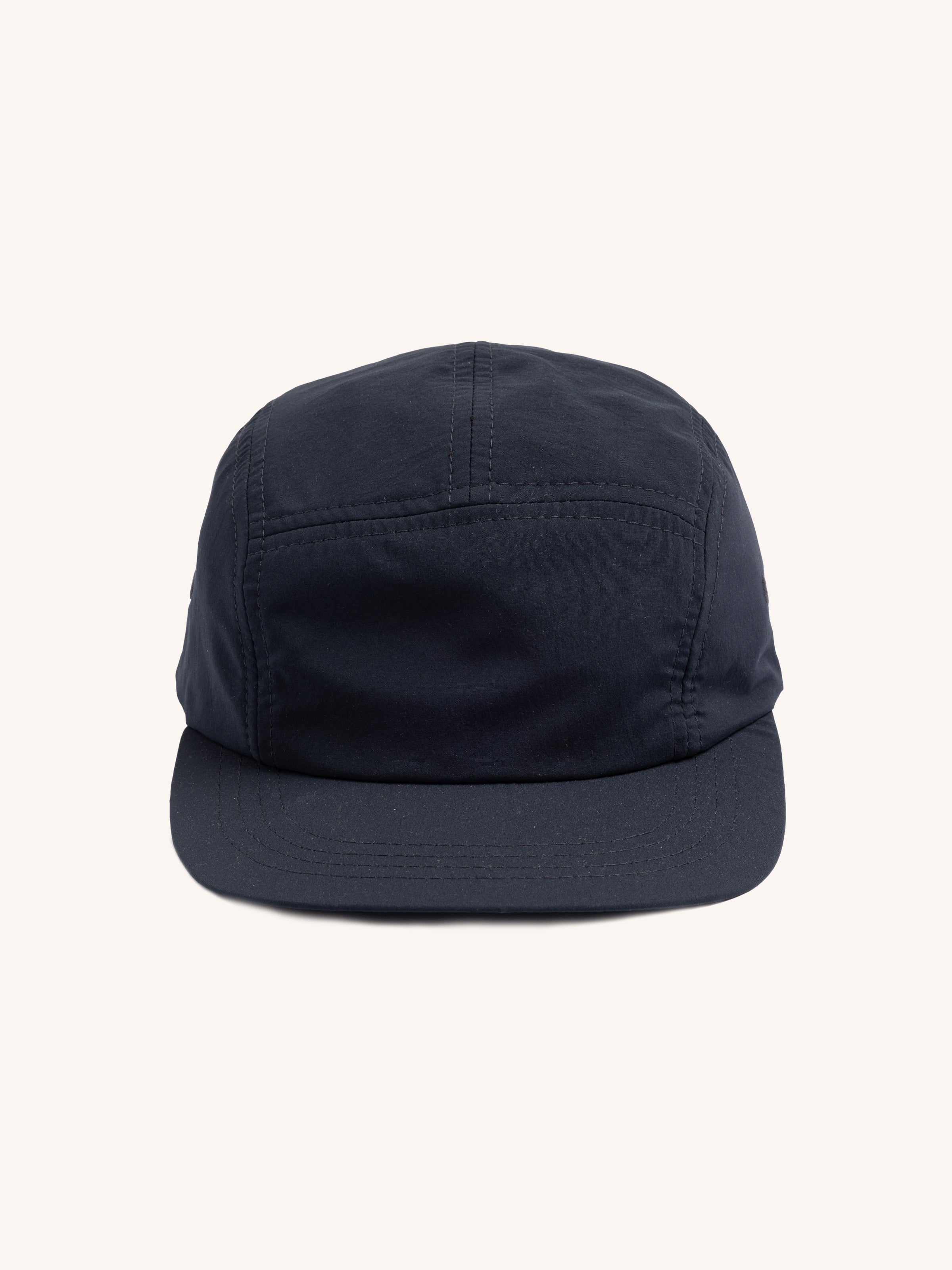 Five Panel Cap in Navy 37.5® Technology