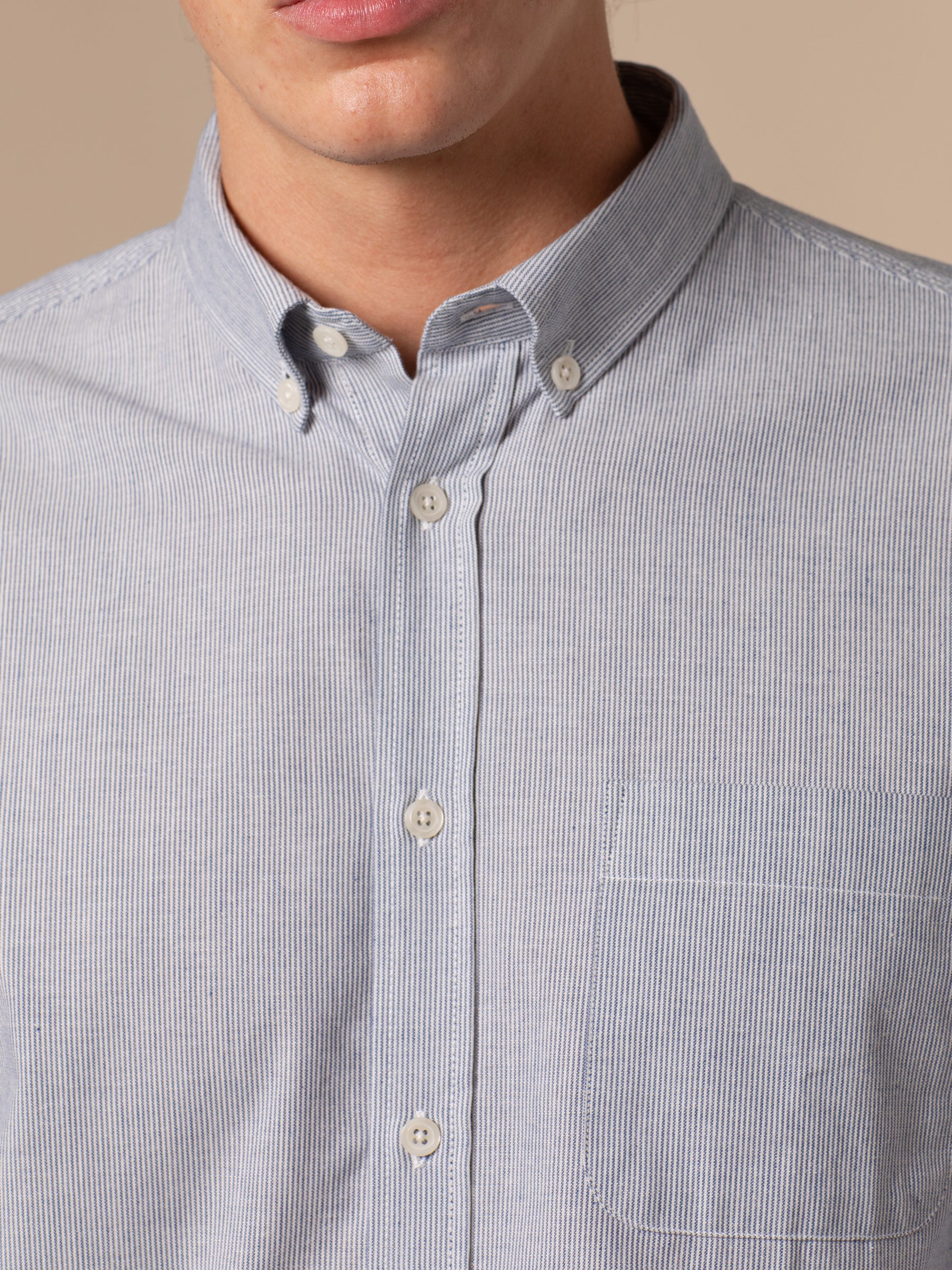 The buttoned collar from the Raeburn Shirt, by British brand KESTIN.