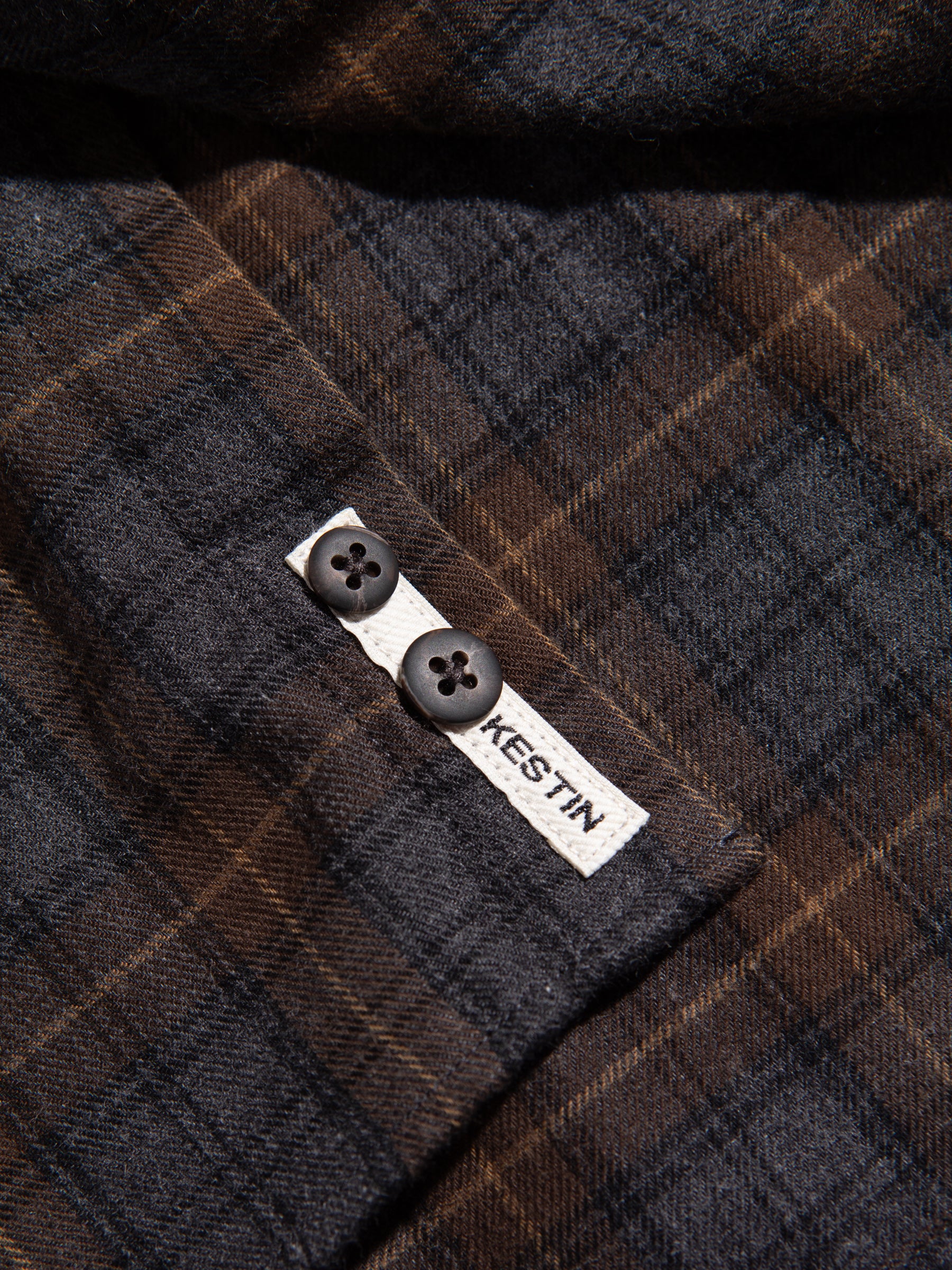 The woven placket label on the KESTIN Raeburn Button Down Shirt.