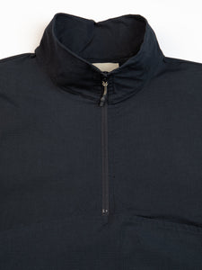 A close-up of the zippered neck from the KESTIN Aberfeldy Windbreaker.