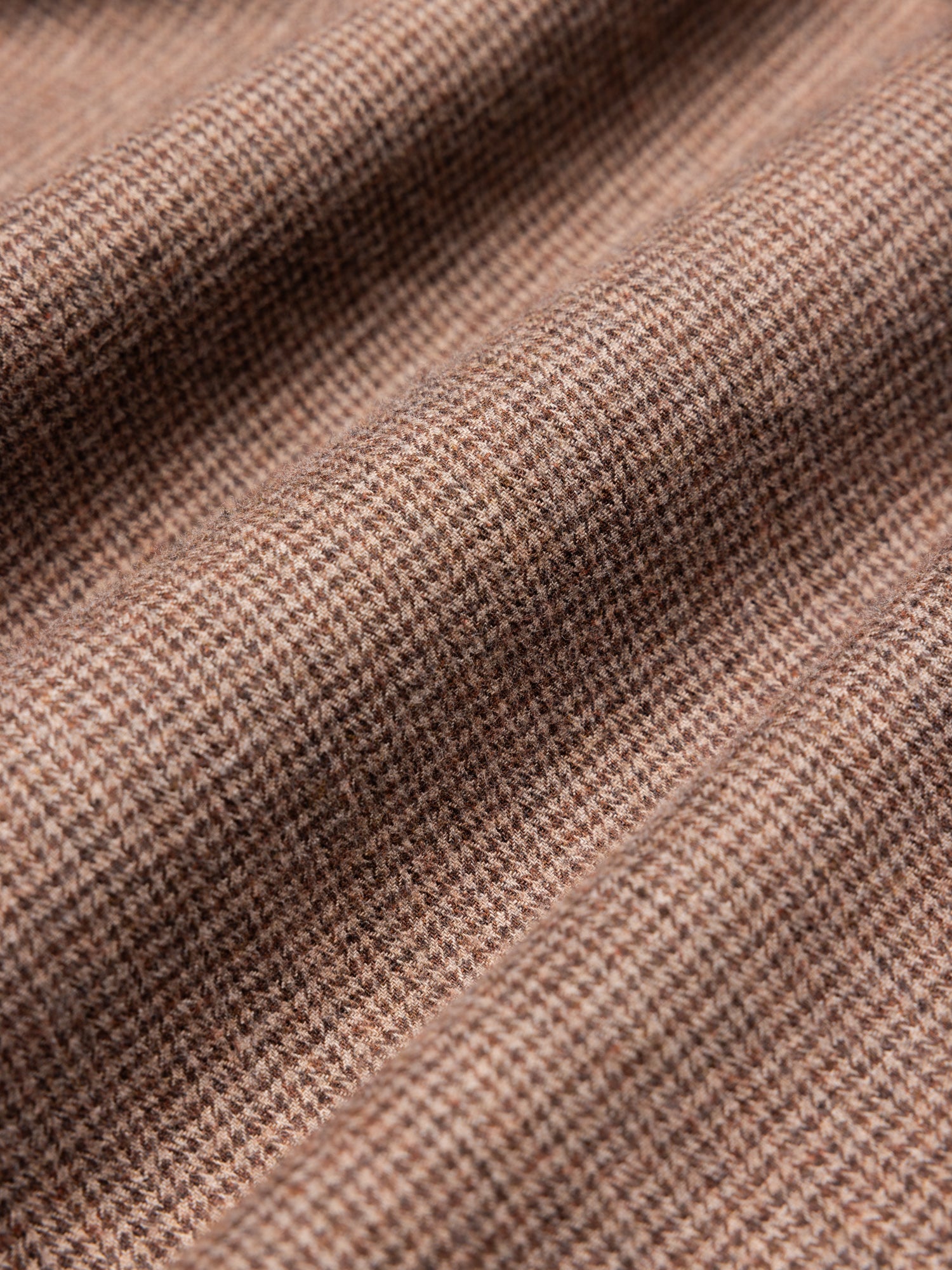 Raeburn Button Down Shirt in Taupe Houndstooth