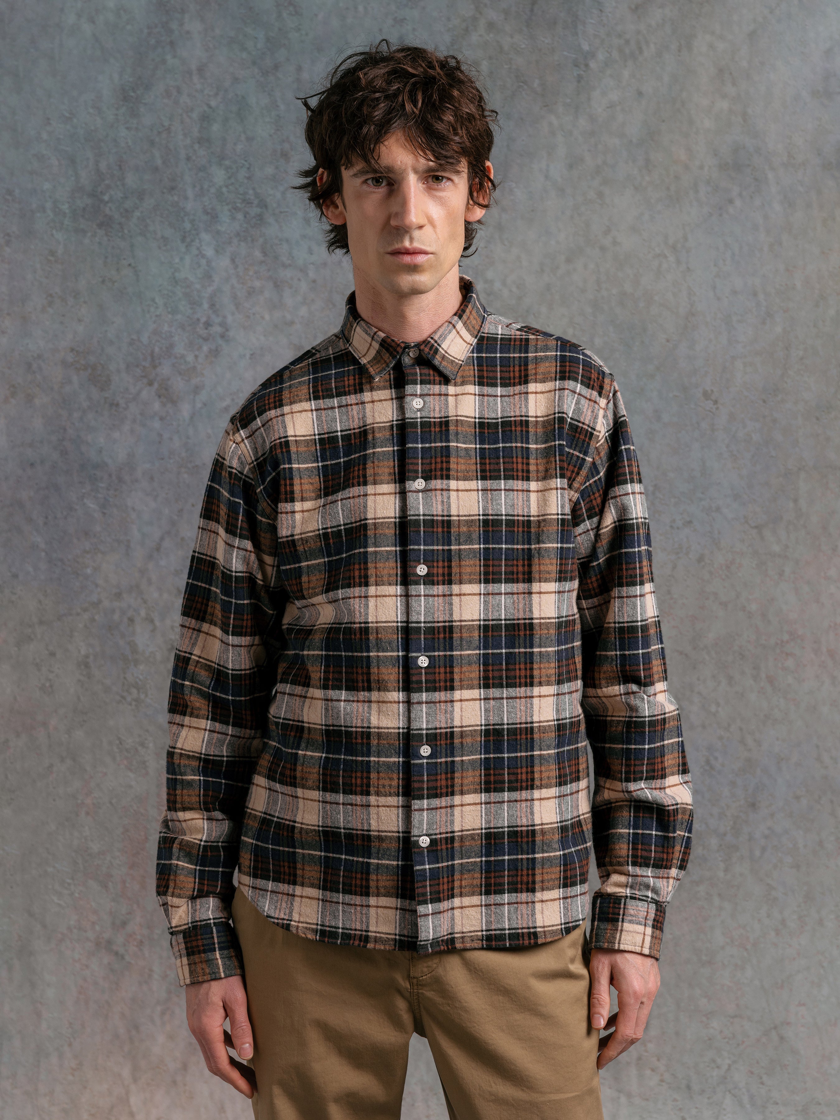 Dirleton Shirt in Navy Check Heavy Flannel Cotton