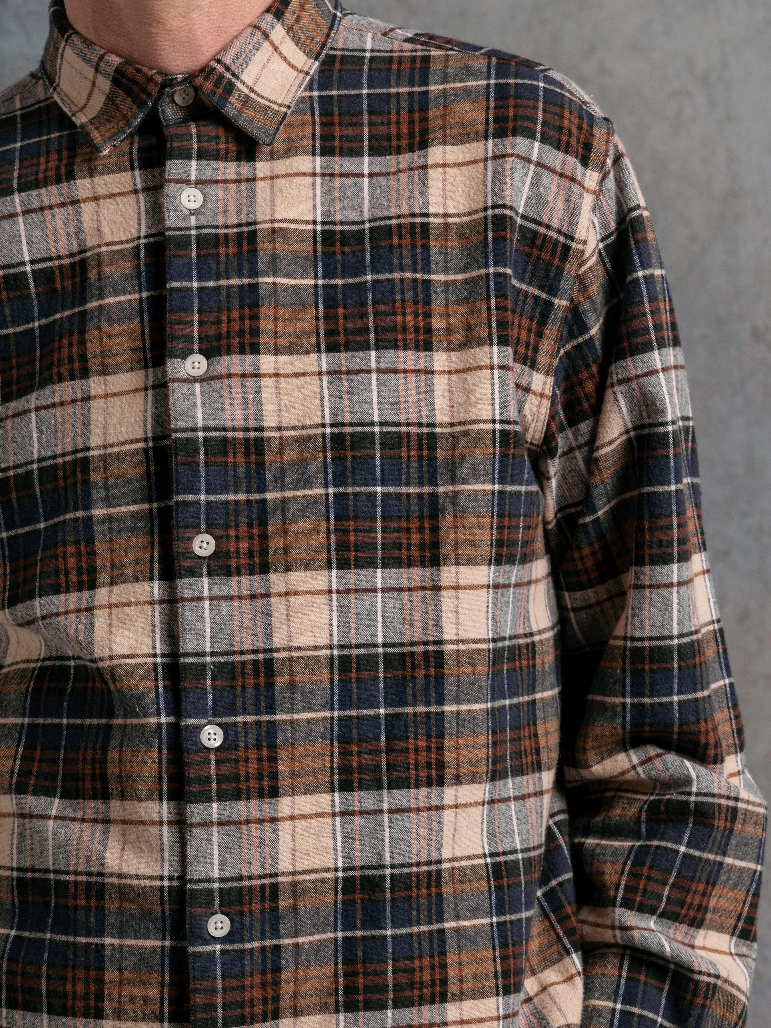 Dirleton Shirt in Navy Check Heavy Flannel Cotton