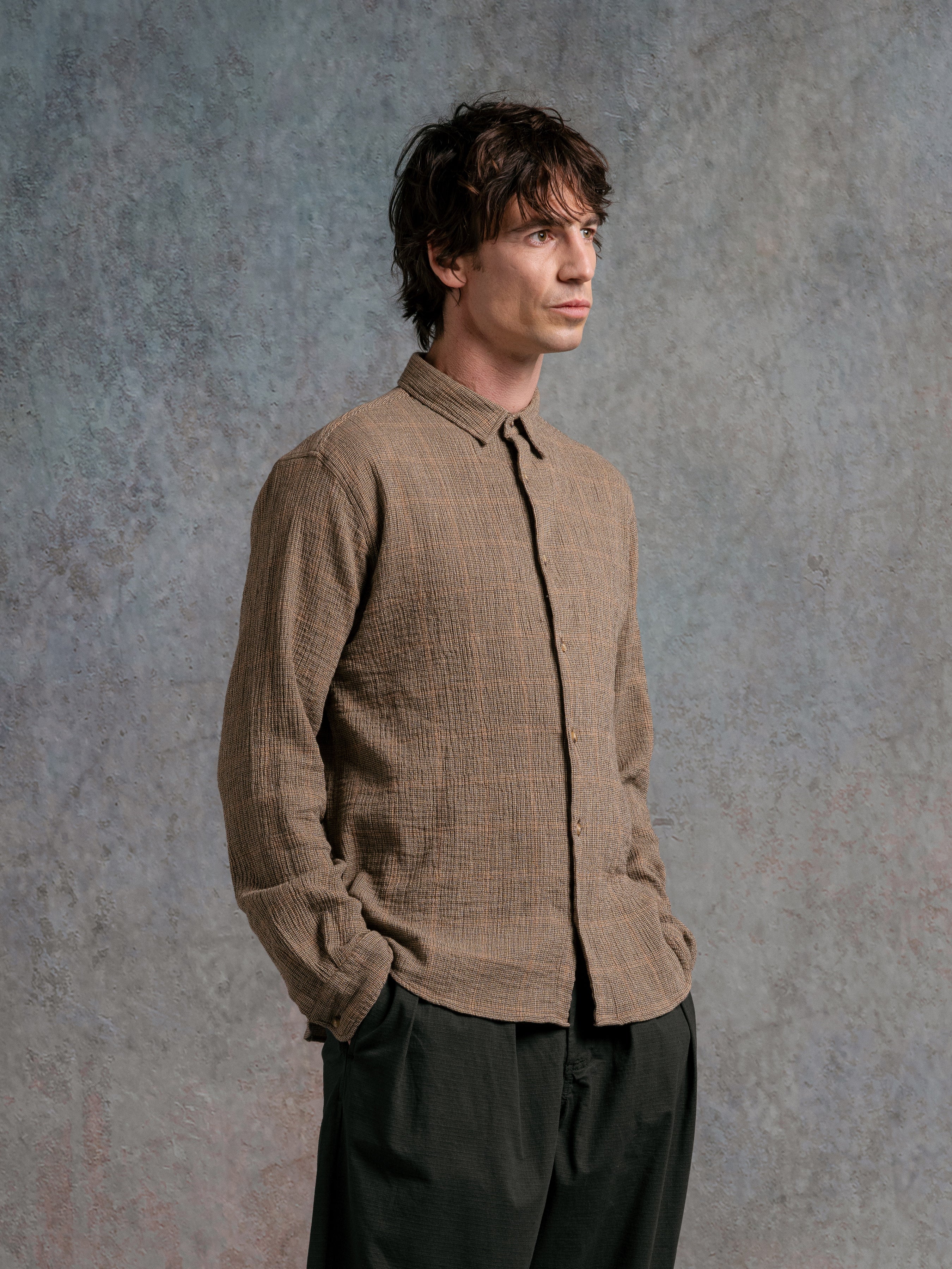 Dirleton Shirt in Khaki Check Crinkle Cotton
