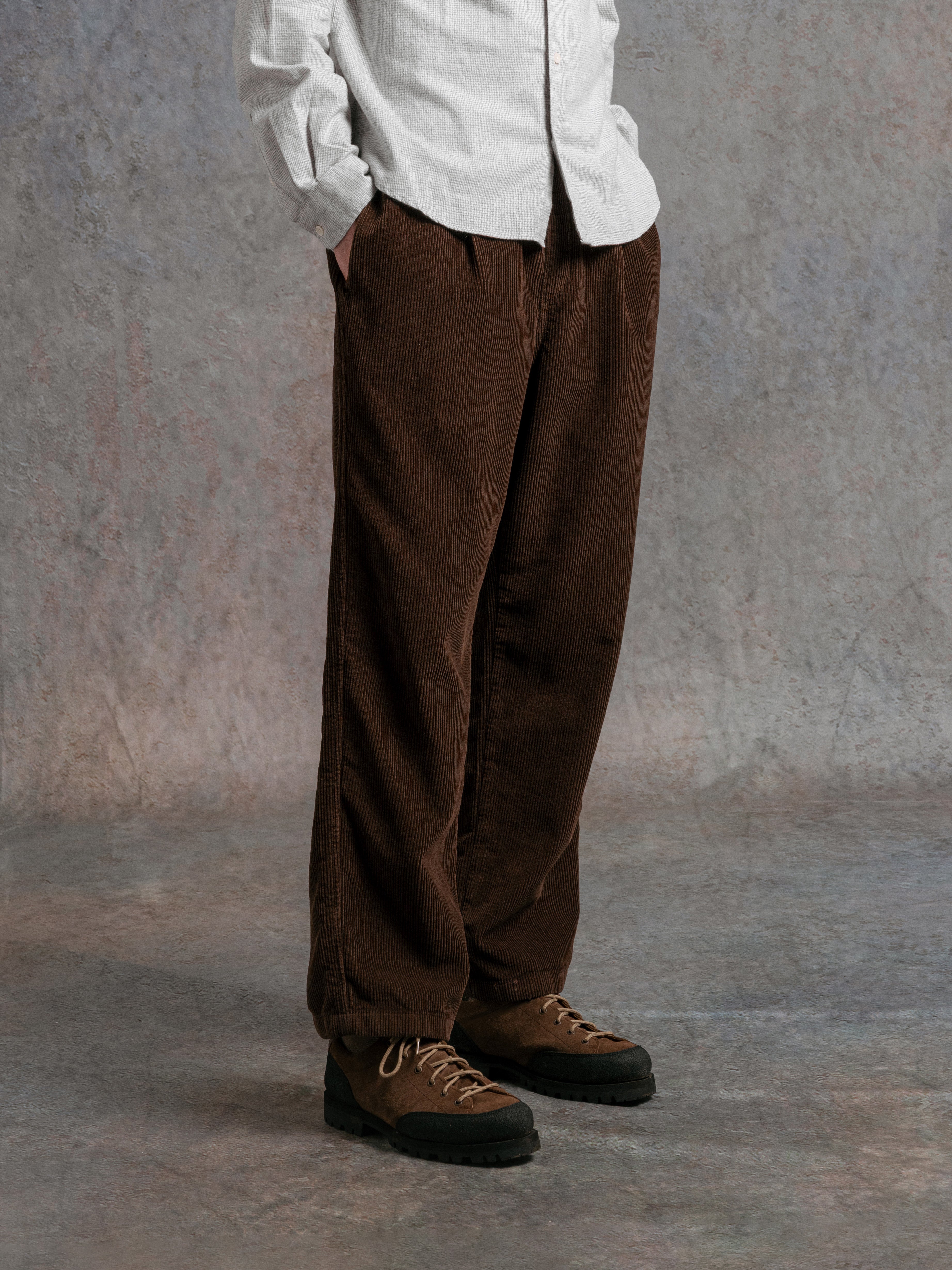 Doune Pant in Peat 8-Wale Corduroy