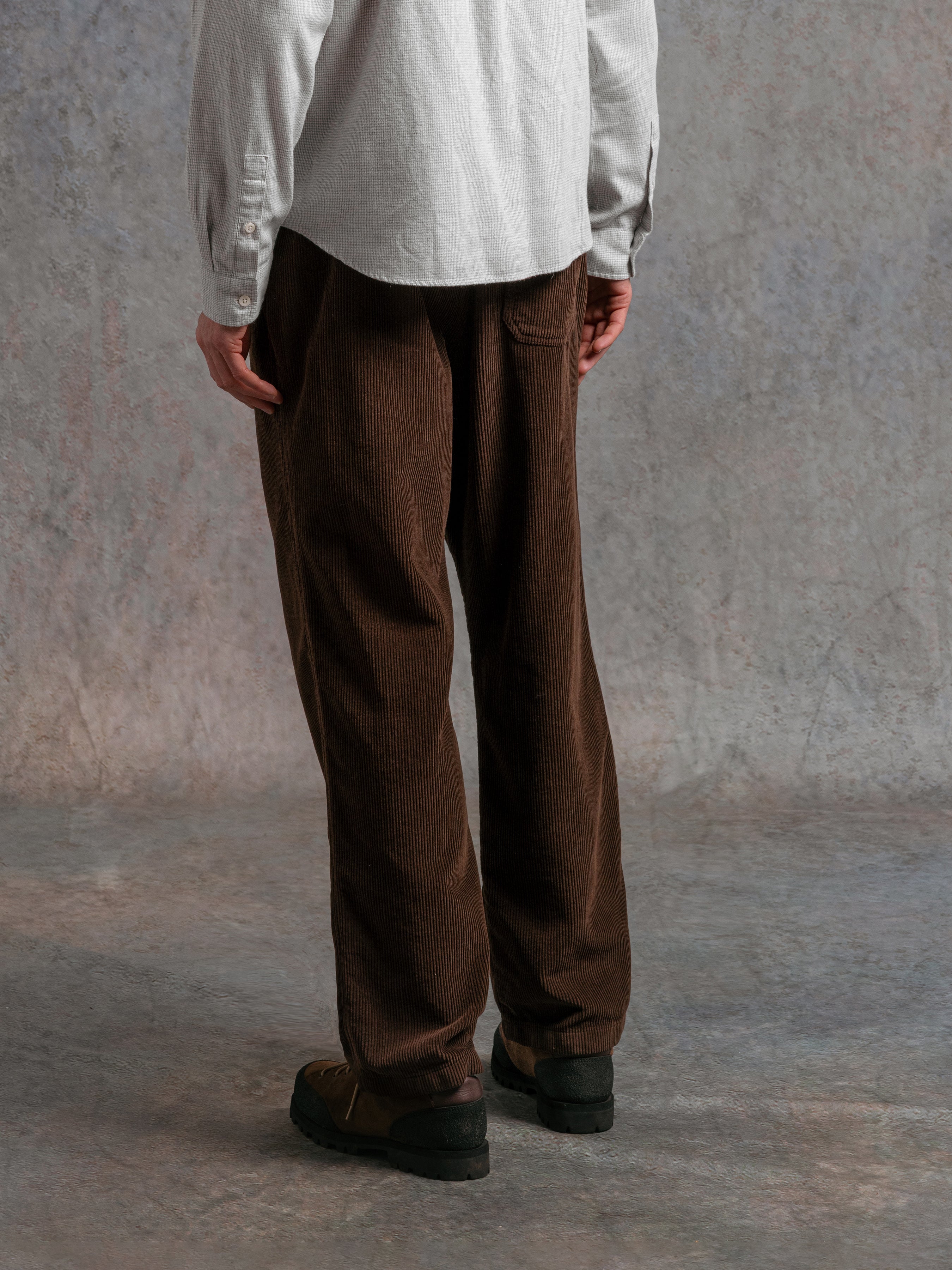 Doune Pant in Peat 8-Wale Corduroy