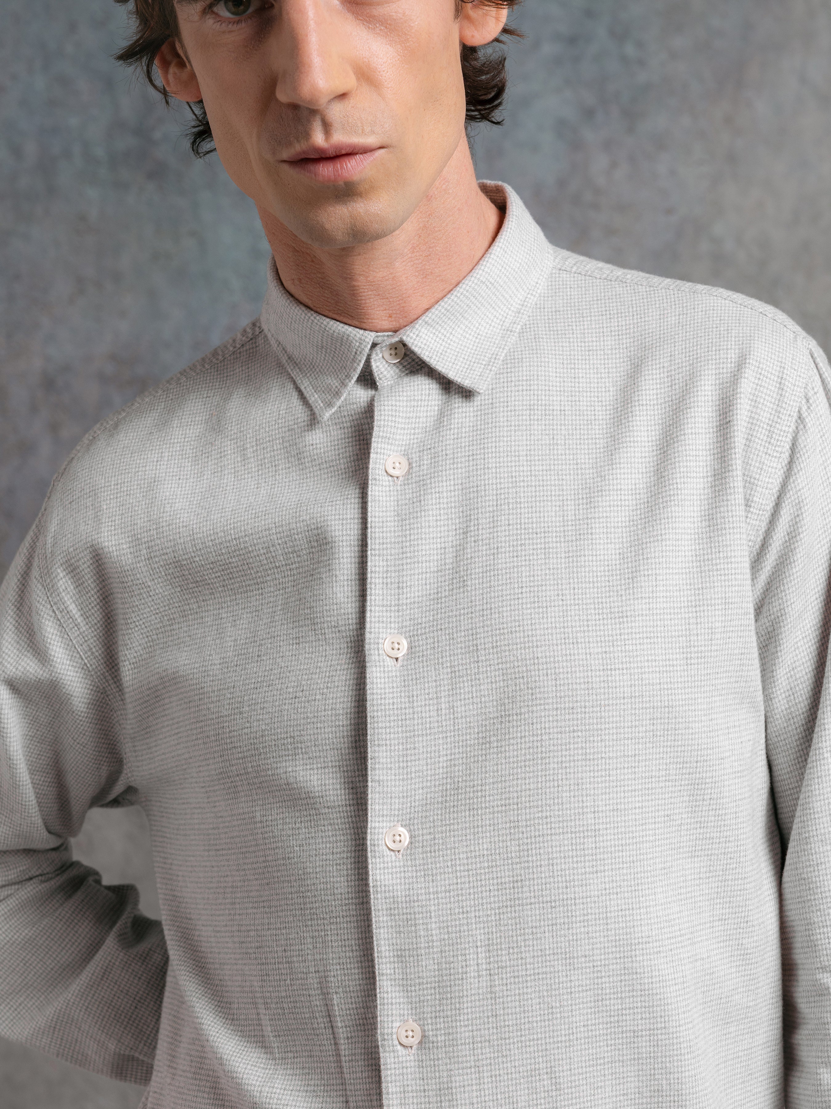 Dirleton Shirt in Grey Houndstooth Cotton
