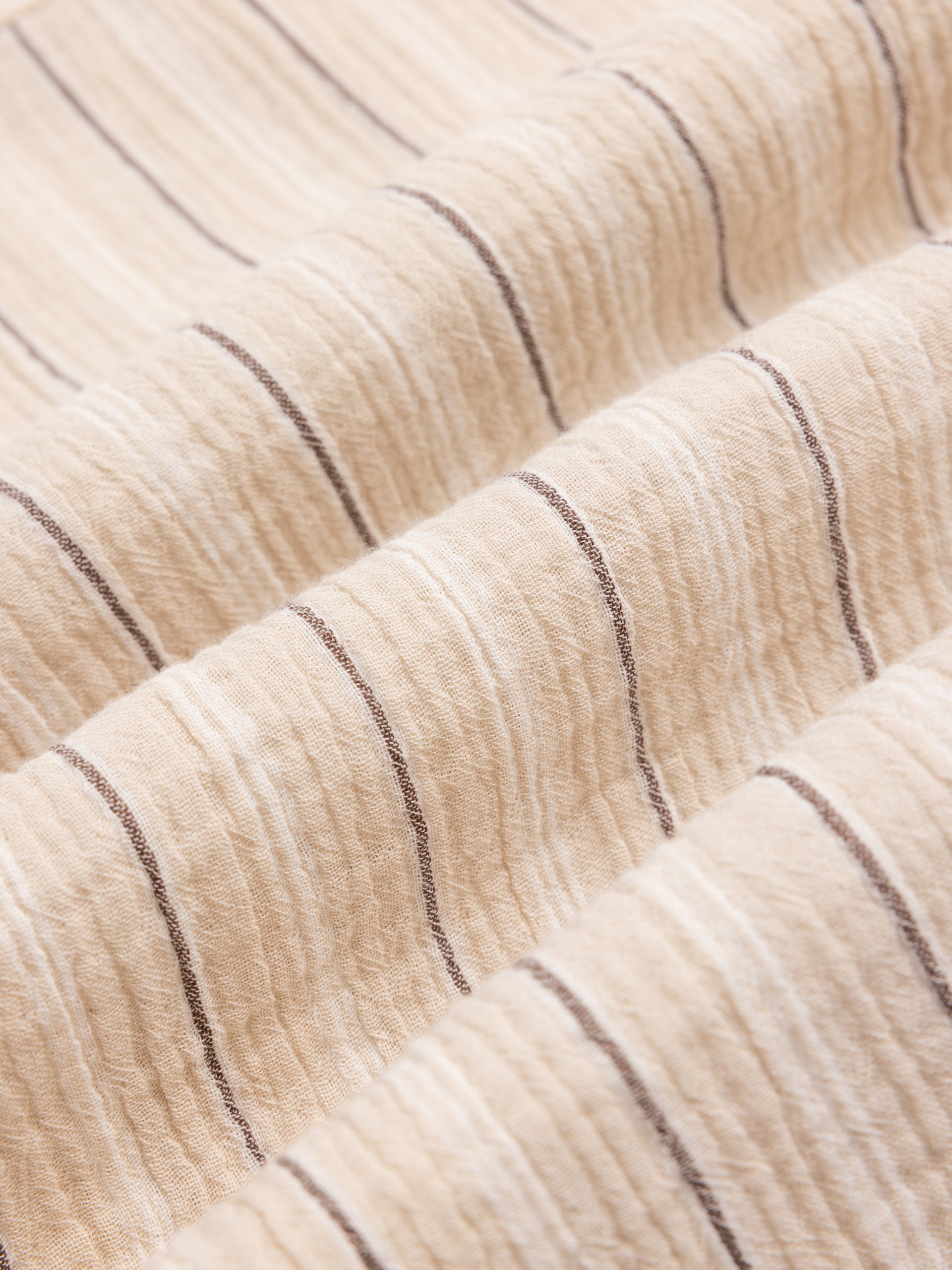 Tain Shirt in Stone Double Weave Seersucker