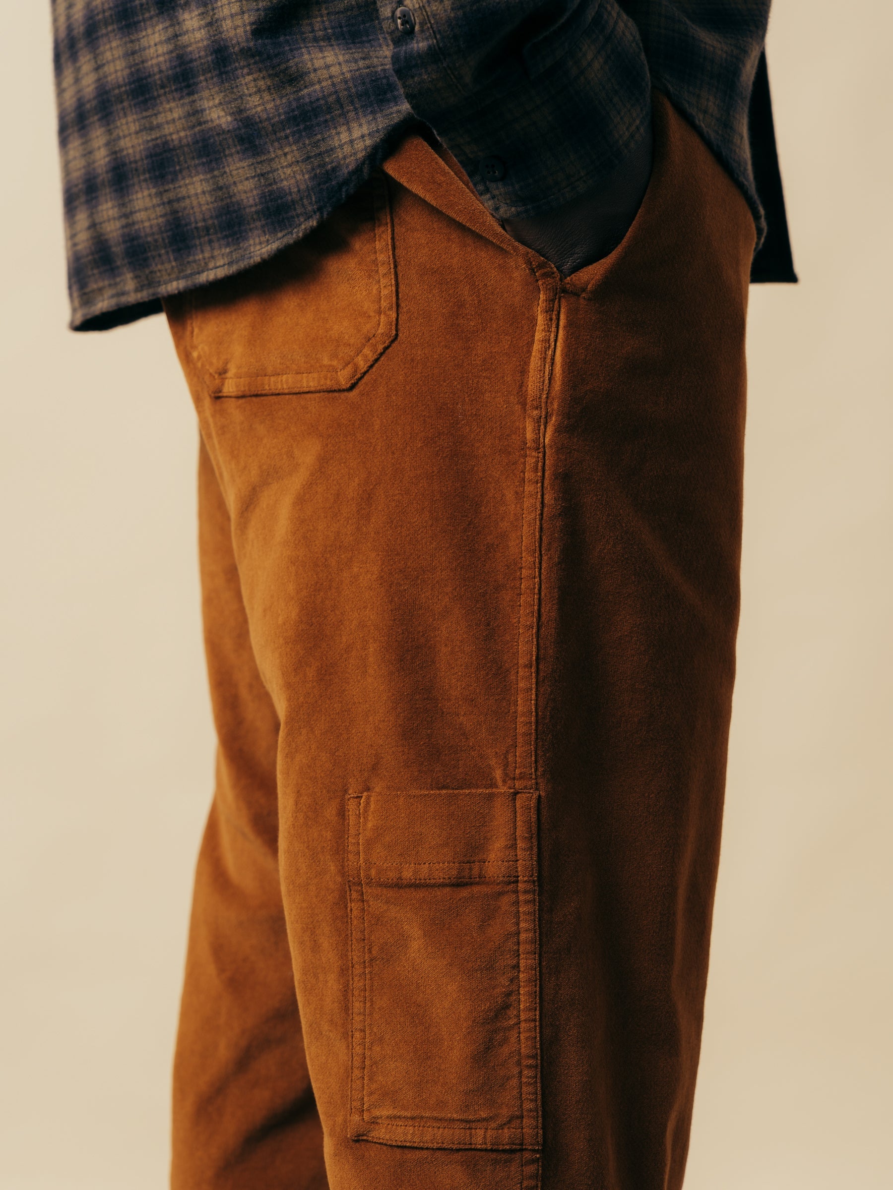 The side profile of the KESTIN Aberlour Pants in Brown Moleskin, with a carpenter pocket.