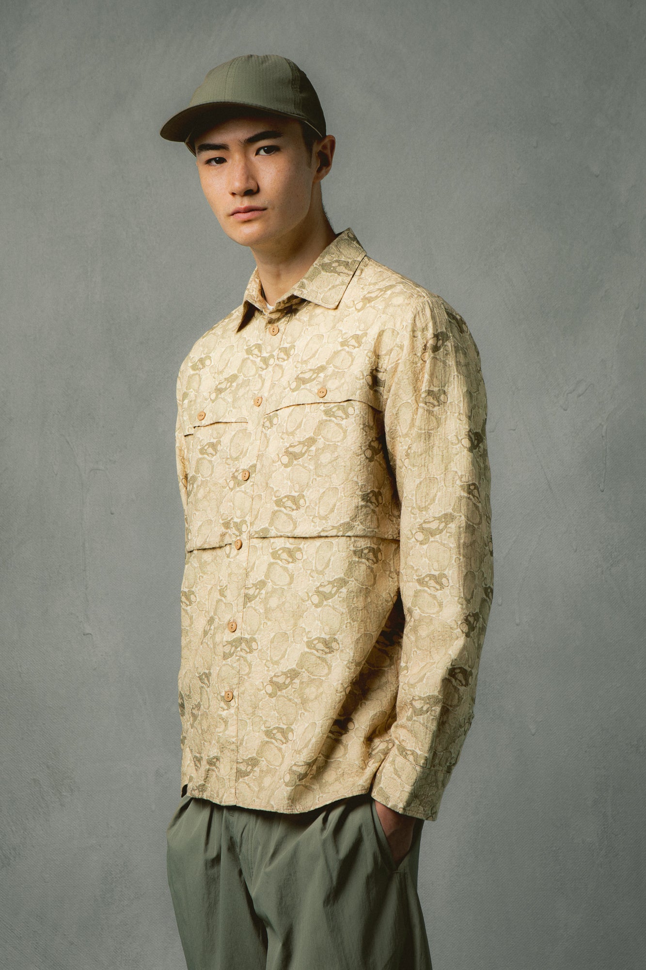 Taymount Overshirt in Ecru Marble Textured Cotton