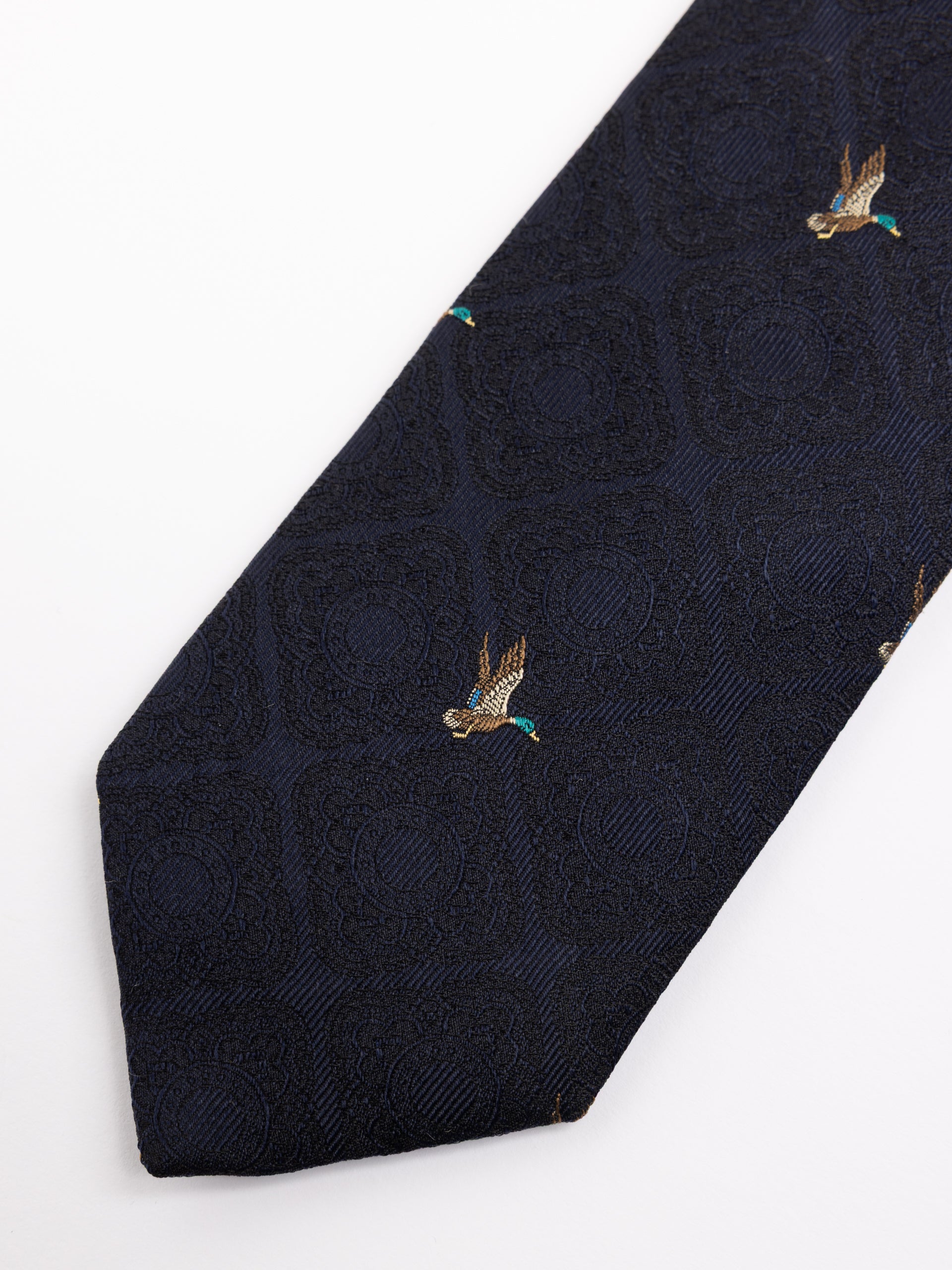 Silk Tie in Mini Duck Motif