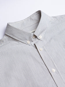 A close-up of the button down collar from the KESTIN Raeburn Shirt.