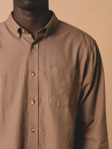 A close-up of the collar from the KESTIN Raeburn Button Down Shirt, which is a workwear-inspired take on the traditional Oxford Shirt.