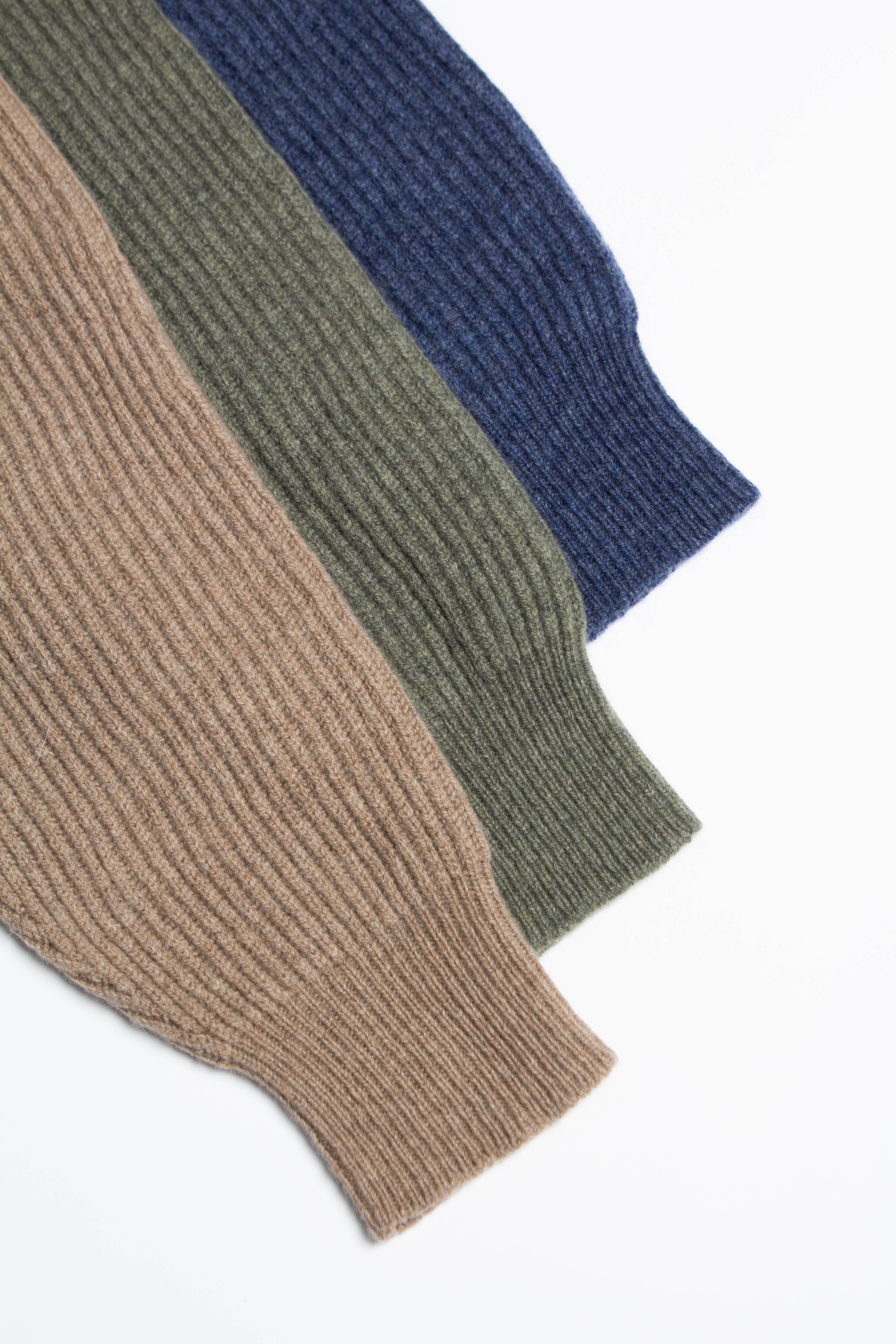 Annan Ribbed Knit in Blue (Kestin Exclusive)