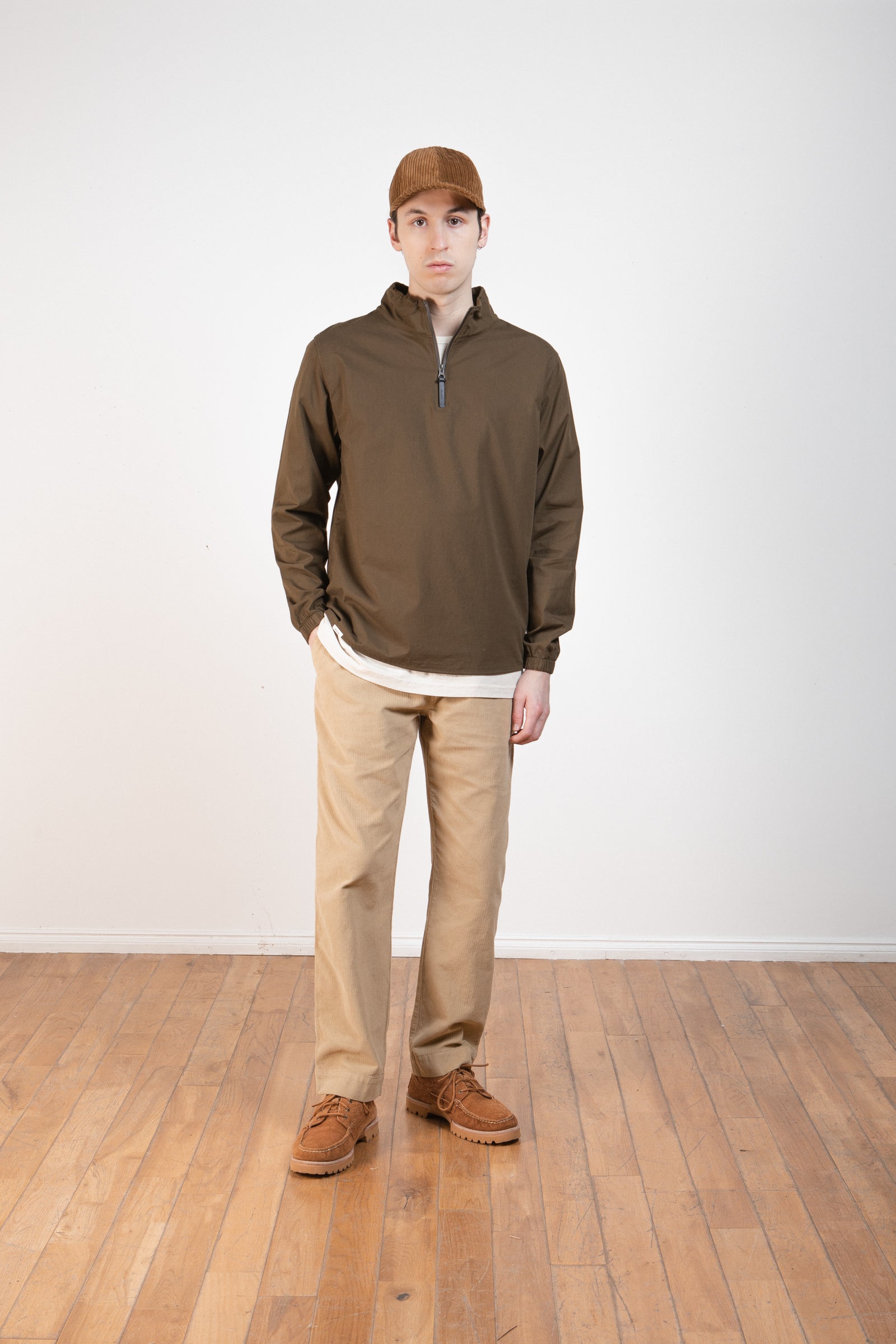 Crieff Windbreaker in Olive