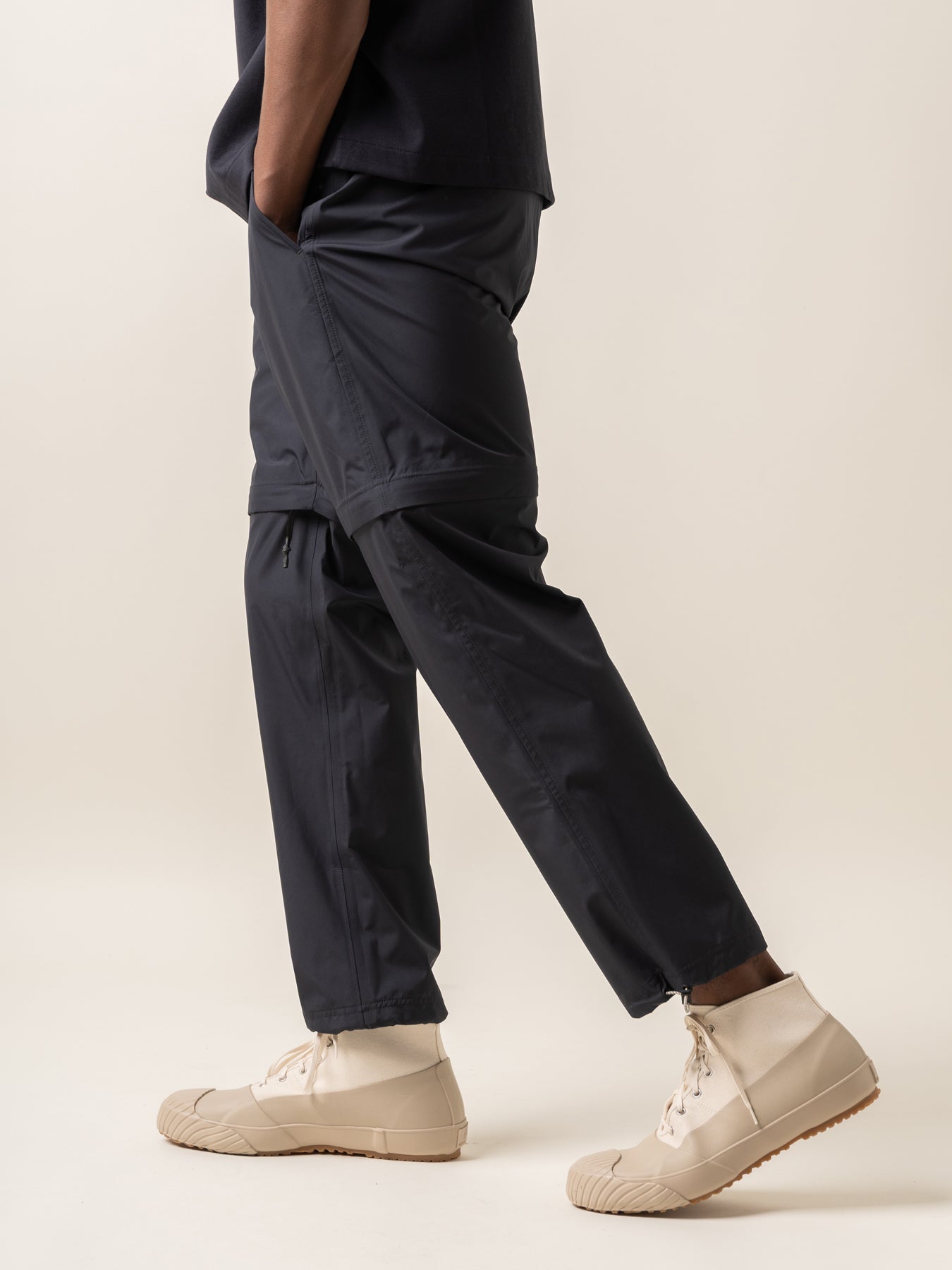 Convertible Hiking Pant in Navy