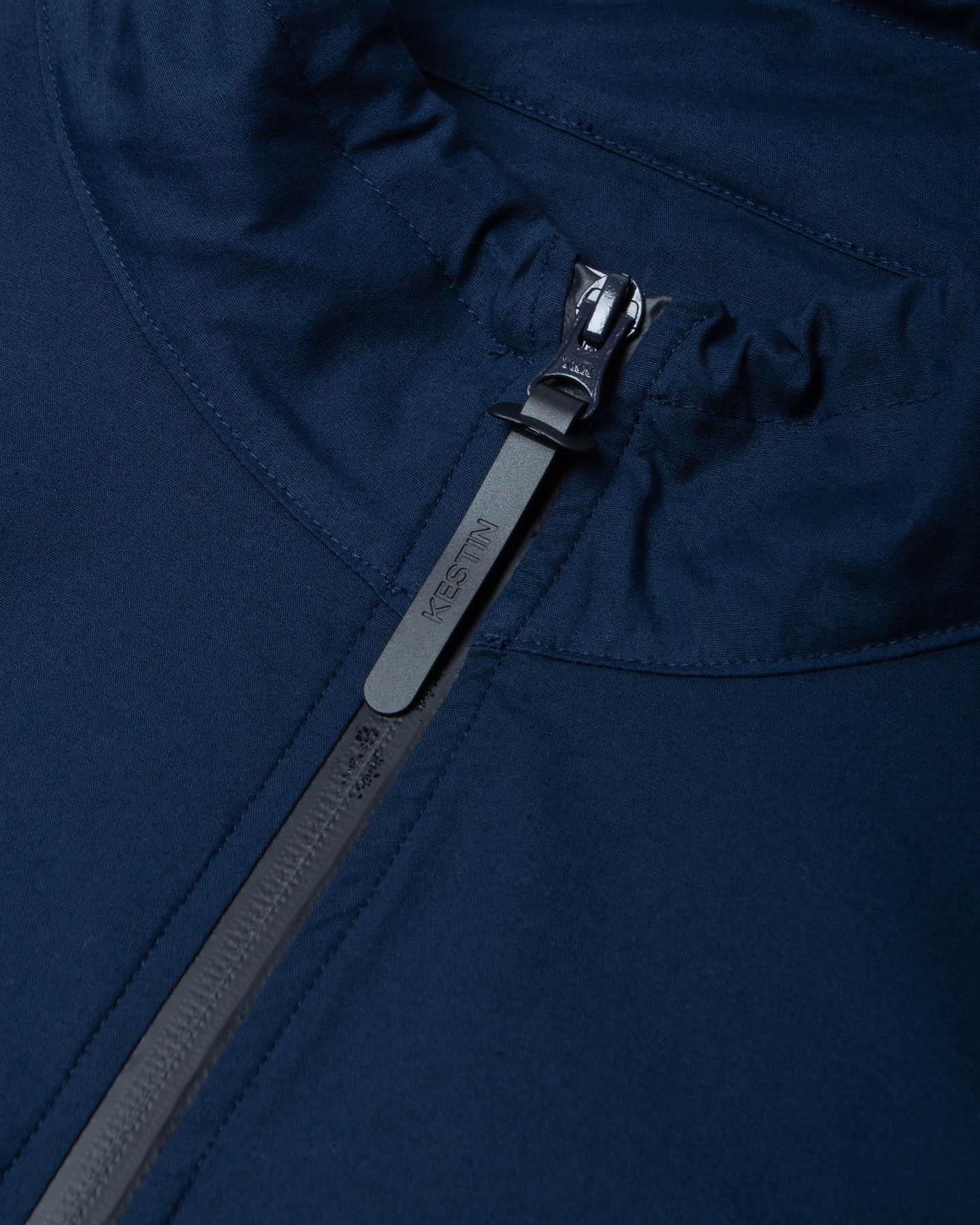 Crieff Windbreaker in Navy